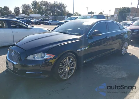 2013 Jaguar Xj Xjl Supercharged z USA, uszkodzony, nr VIN SAJWA2GEXDMV40170